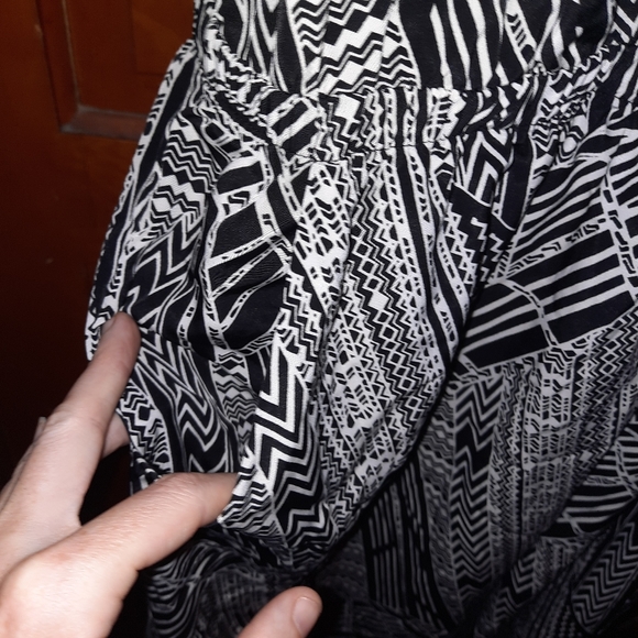 Forever 21 Plus Jumpsuit - Picture 2 of 6